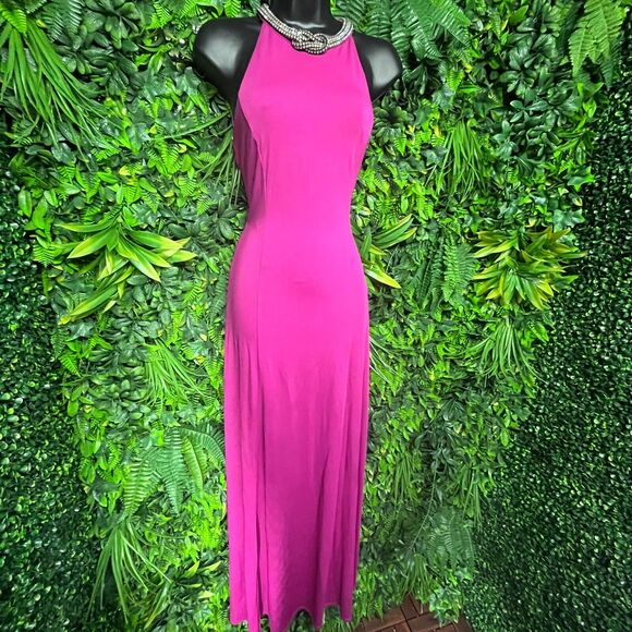 THE CLOTHING COMPANY Women Dress Small Fuscia Formal Stoned High Neck Gown Prom‎ - Picture 1 of 10